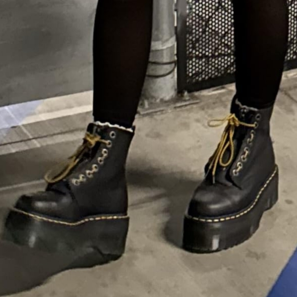 Dr. Martens Black Sinclair Platform Lace Up Zipper Boot - Picture 8 of 9